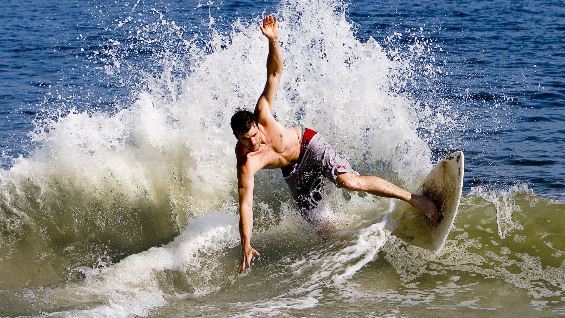 开云官网在线-“意甲追逐战：强大队伍加快追分步伐”，意甲防守